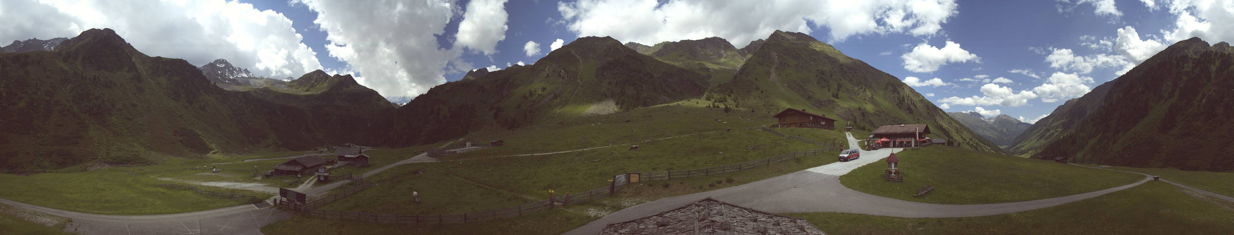 Archived image Webcam Stubai Oberberg valley - Oberiss Alm