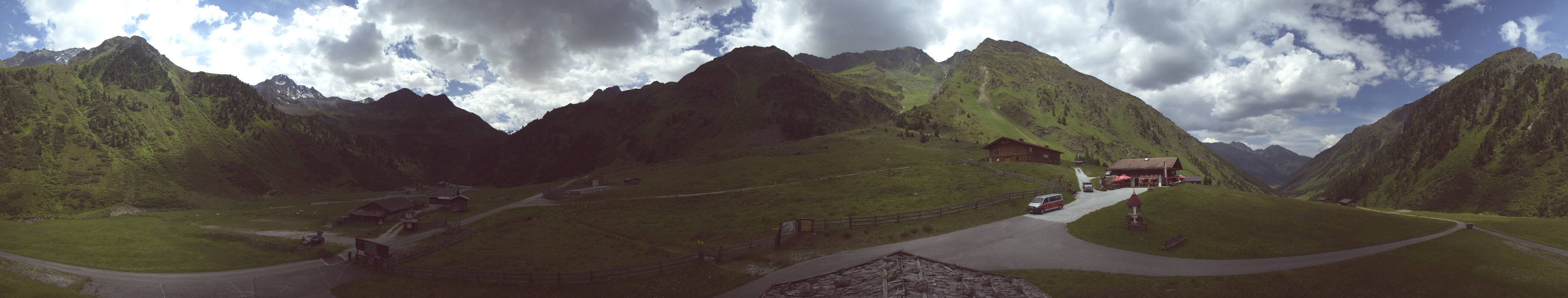 Archiv Foto Webcam Oberiss Alm im Stubaier Oberbergtal
