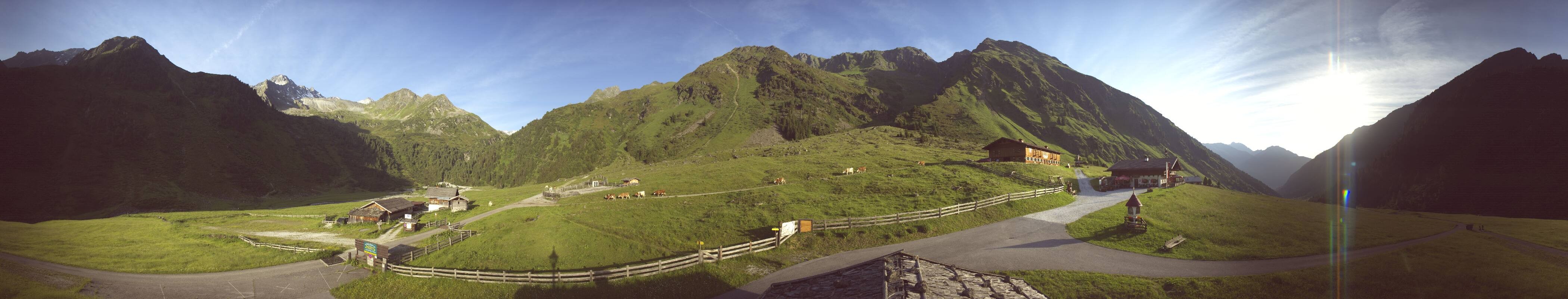 Archived image Webcam Stubai Oberberg valley - Oberiss Alm