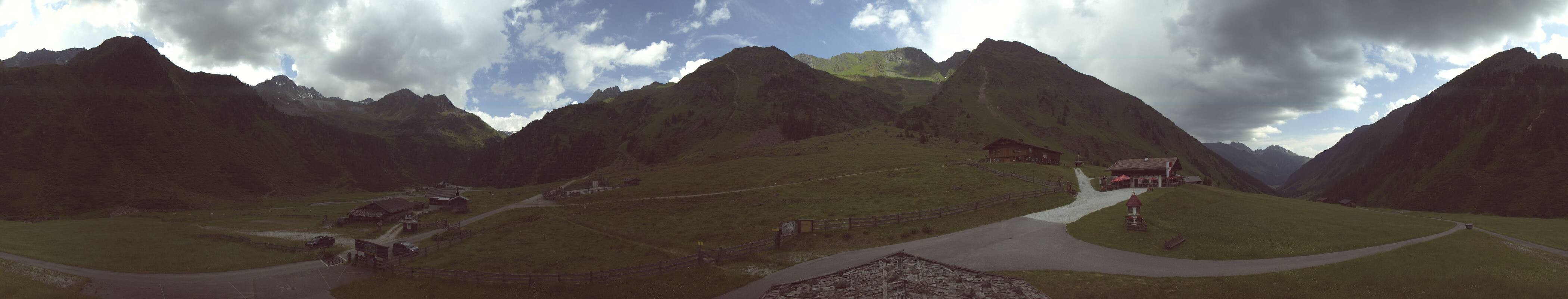 Archiv Foto Webcam Oberiss Alm im Stubaier Oberbergtal