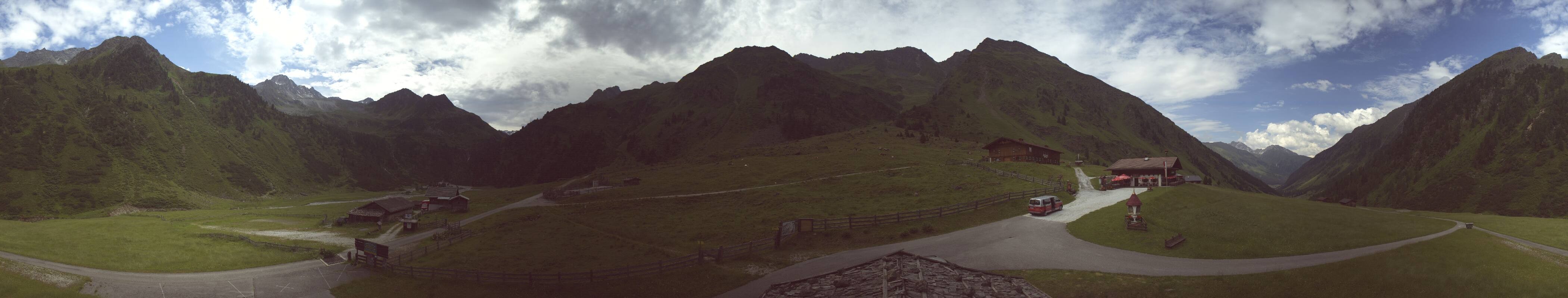 Archiv Foto Webcam Oberiss Alm im Stubaier Oberbergtal