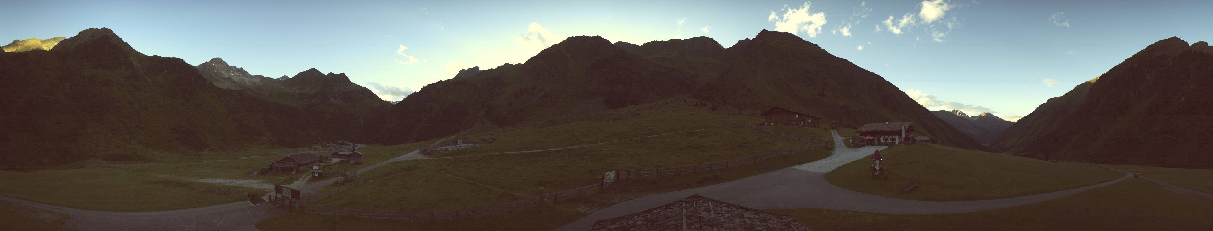 Archiv Foto Webcam Oberiss Alm im Stubaier Oberbergtal