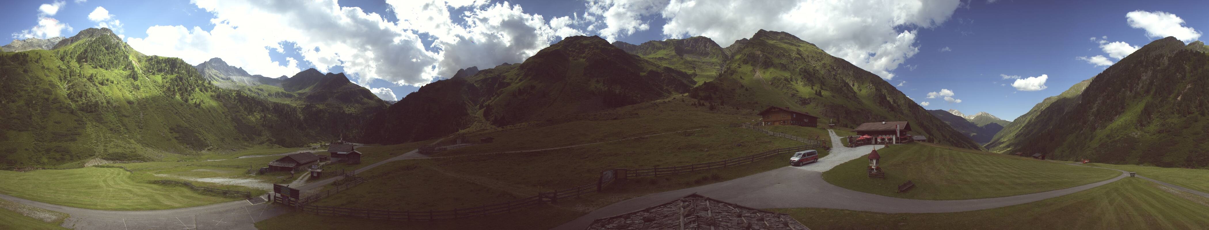 Archiv Foto Webcam Oberiss Alm im Stubaier Oberbergtal