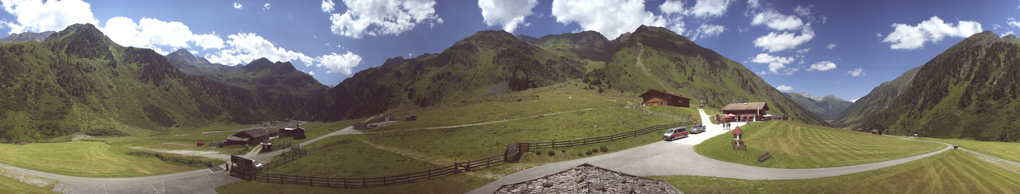 Archived image Webcam Stubai Oberberg valley - Oberiss Alm