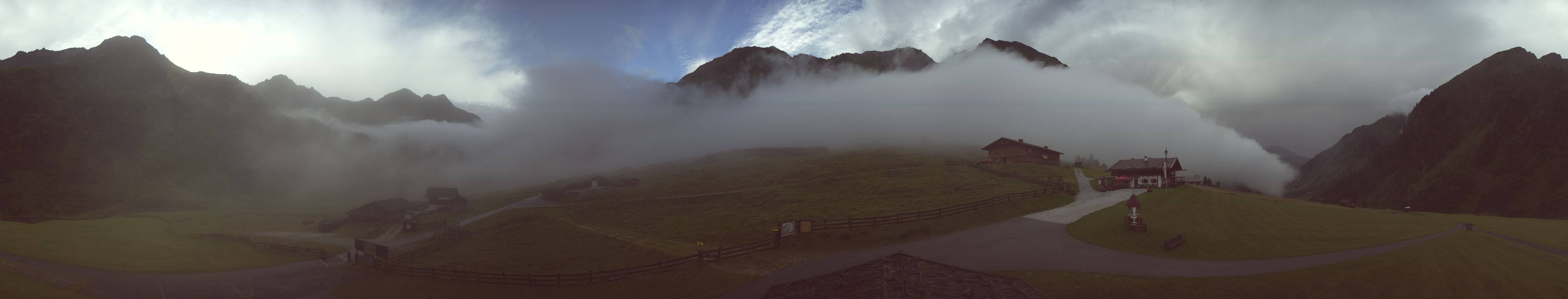 Archived image Webcam Stubai Oberberg valley - Oberiss Alm