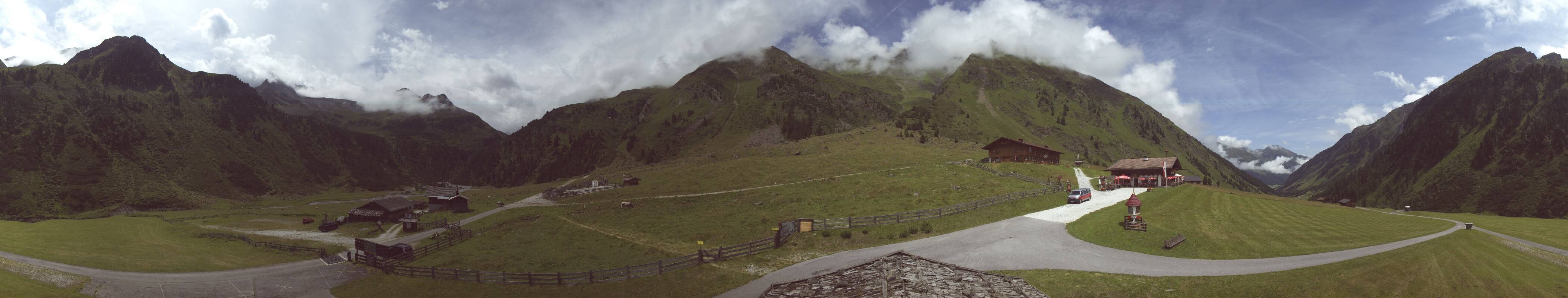 Archived image Webcam Stubai Oberberg valley - Oberiss Alm