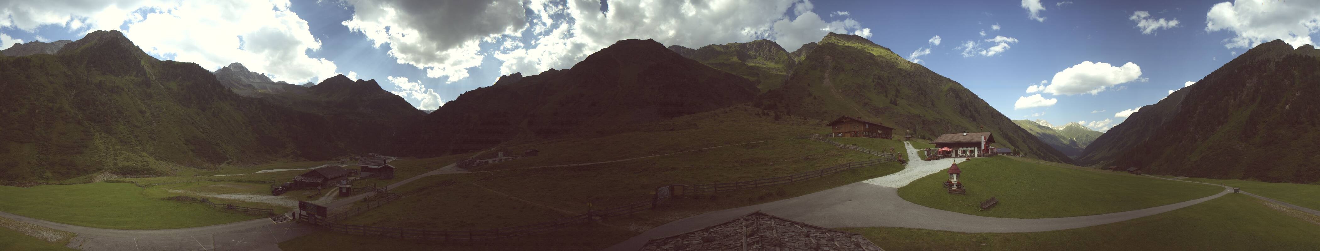 Archiv Foto Webcam Oberiss Alm im Stubaier Oberbergtal