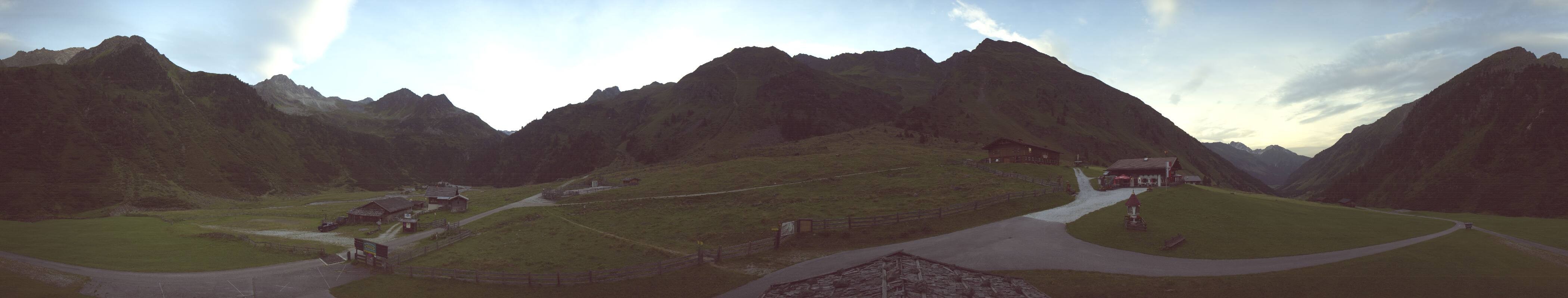 Archiv Foto Webcam Oberiss Alm im Stubaier Oberbergtal