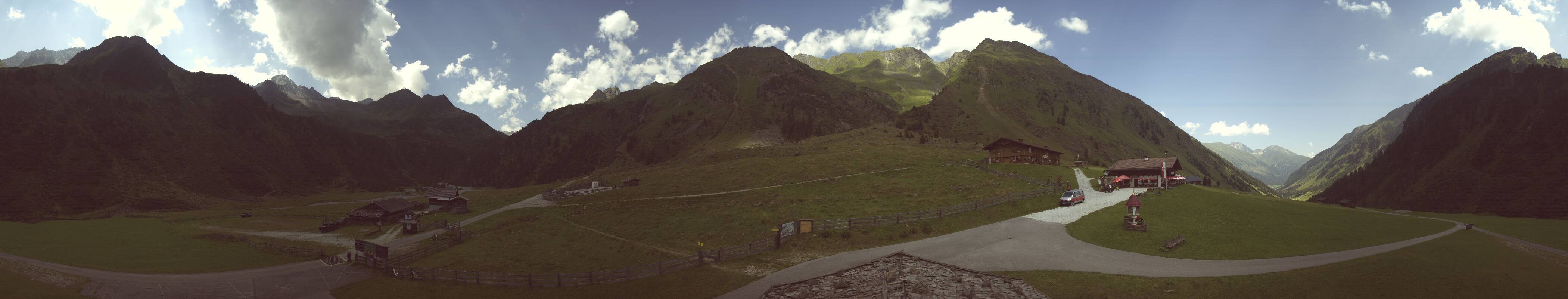 Archived image Webcam Stubai Oberberg valley - Oberiss Alm