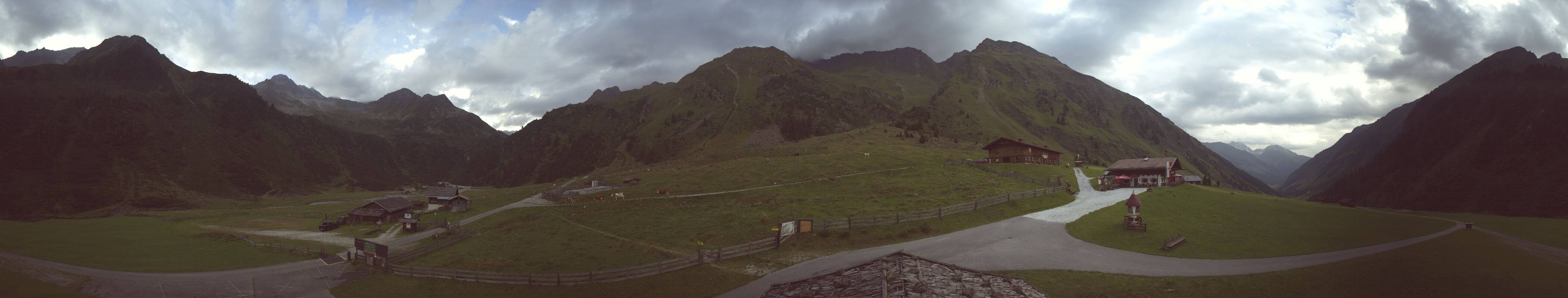 Archived image Webcam Stubai Oberberg valley - Oberiss Alm