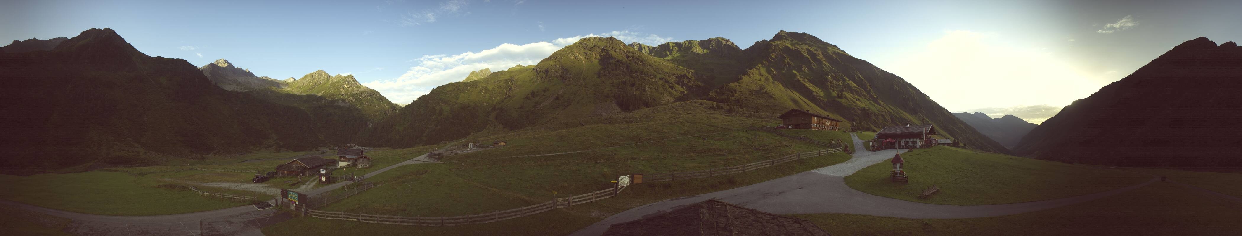 Archiv Foto Webcam Oberiss Alm im Stubaier Oberbergtal