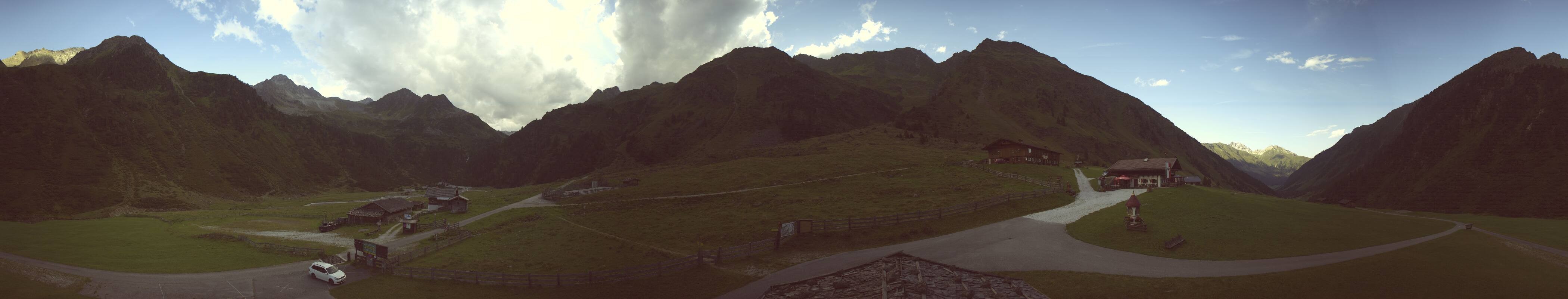Archiv Foto Webcam Oberiss Alm im Stubaier Oberbergtal