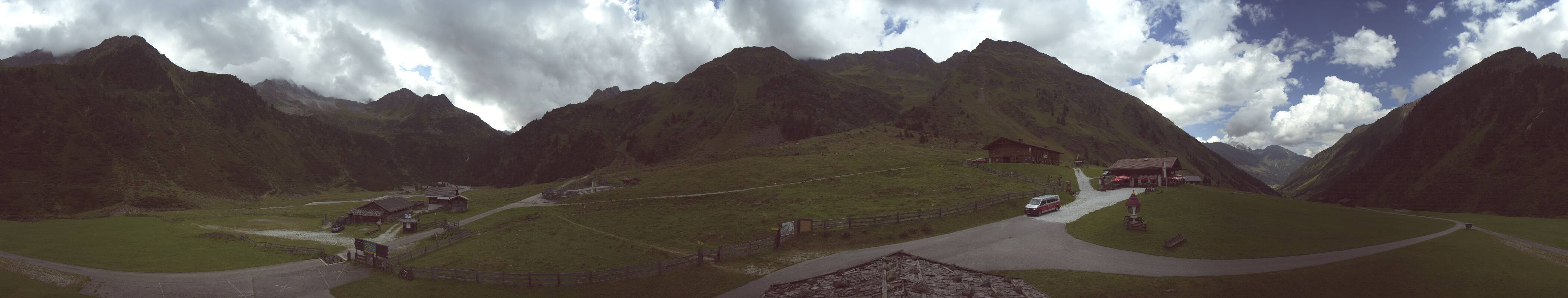 Archiv Foto Webcam Oberiss Alm im Stubaier Oberbergtal