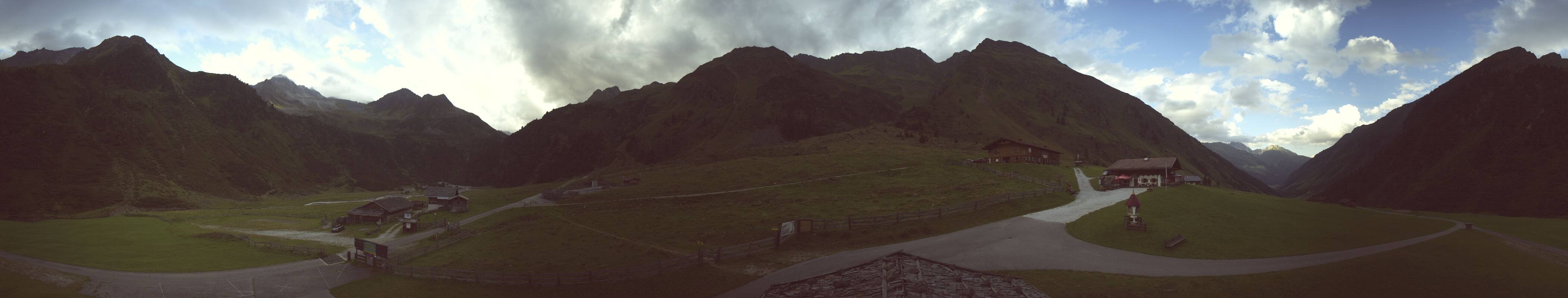 Archived image Webcam Stubai Oberberg valley - Oberiss Alm