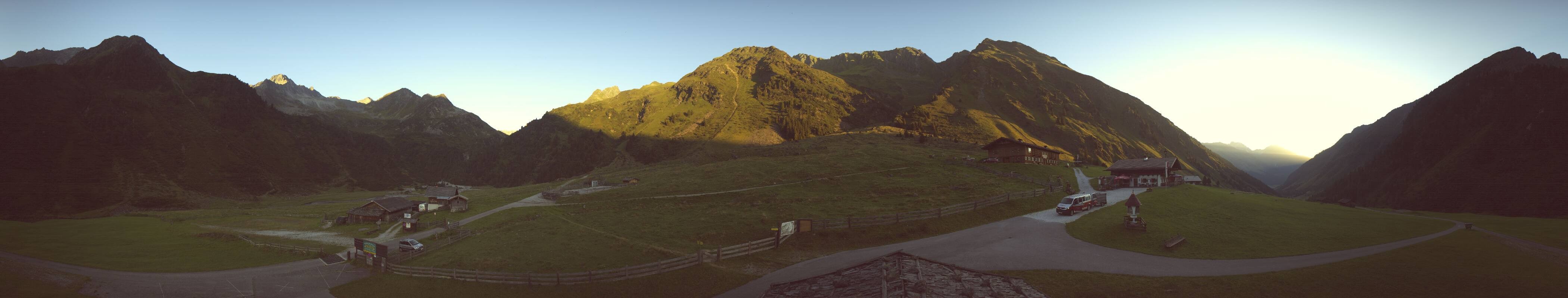 Archived image Webcam Stubai Oberberg valley - Oberiss Alm