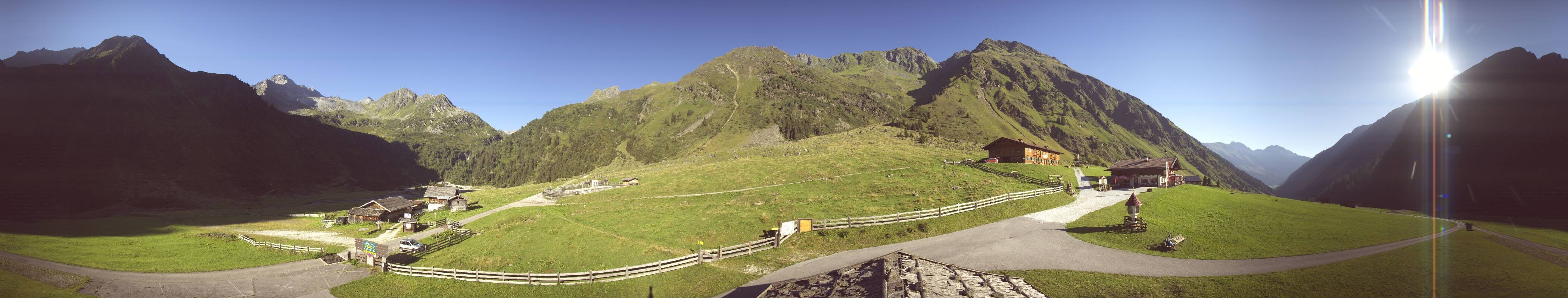Archived image Webcam Stubai Oberberg valley - Oberiss Alm