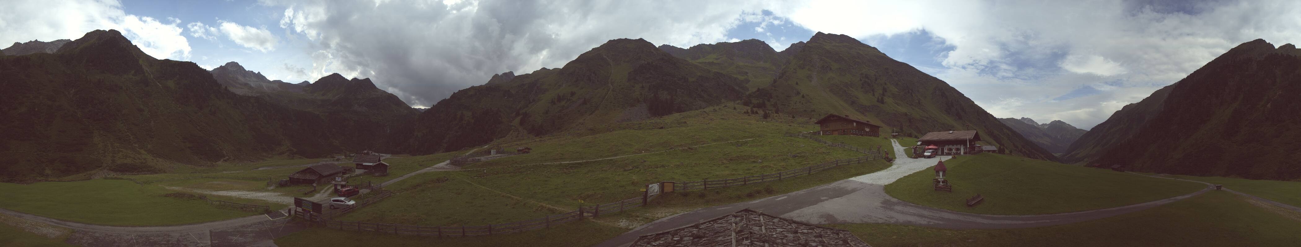 Archived image Webcam Stubai Oberberg valley - Oberiss Alm