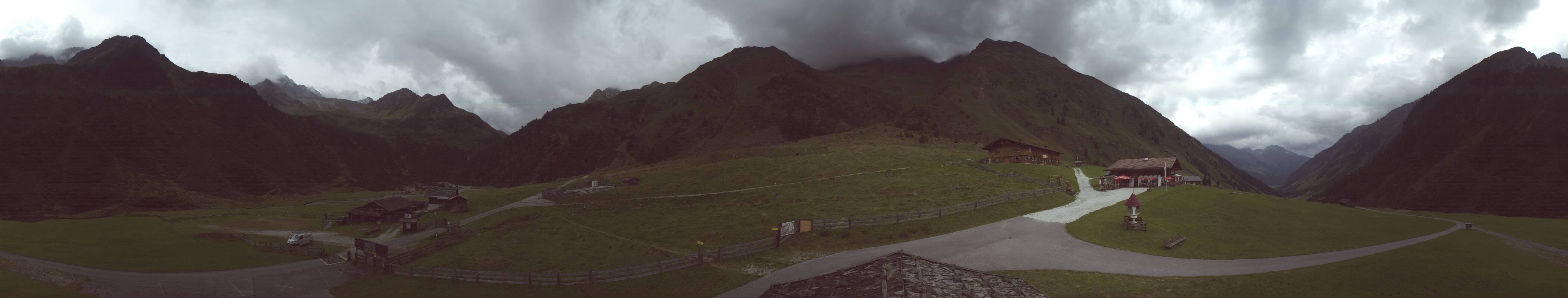 Archived image Webcam Stubai Oberberg valley - Oberiss Alm