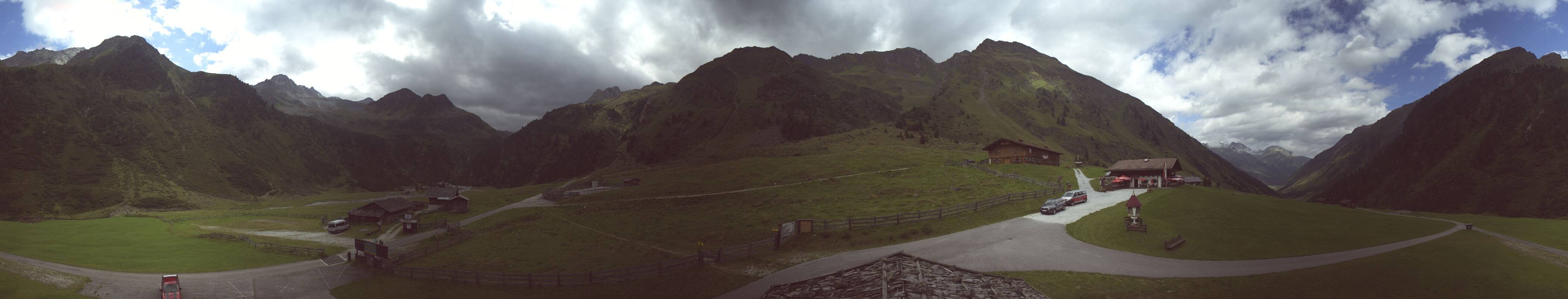 Archiv Foto Webcam Oberiss Alm im Stubaier Oberbergtal