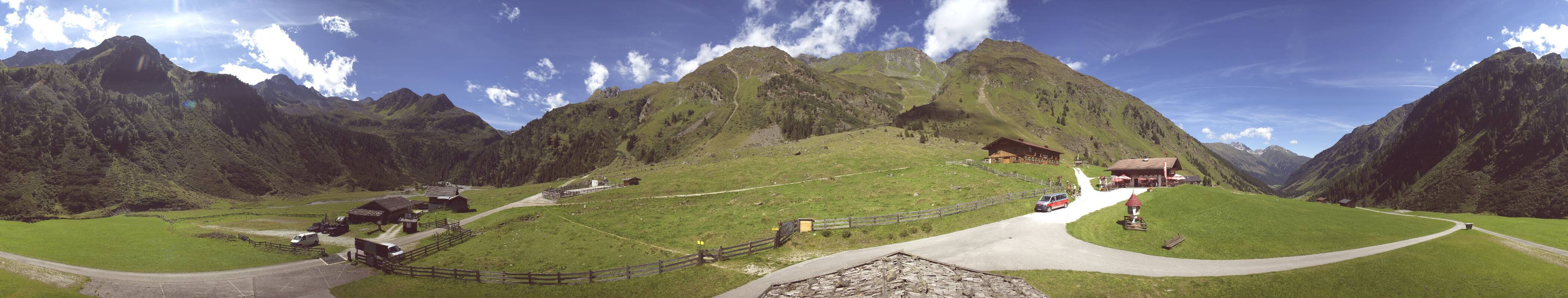 Archived image Webcam Stubai Oberberg valley - Oberiss Alm
