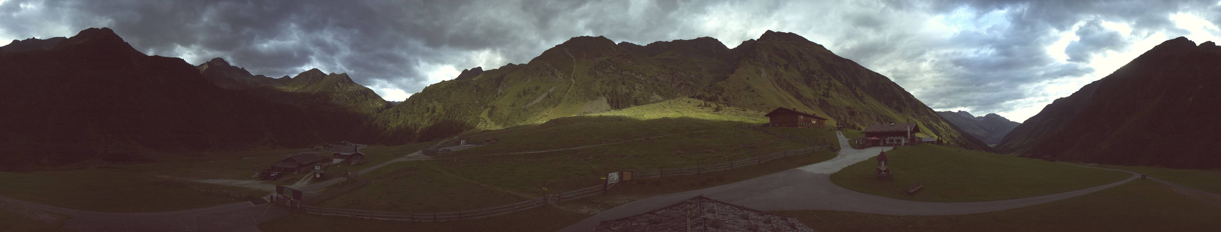 Archiv Foto Webcam Oberiss Alm im Stubaier Oberbergtal