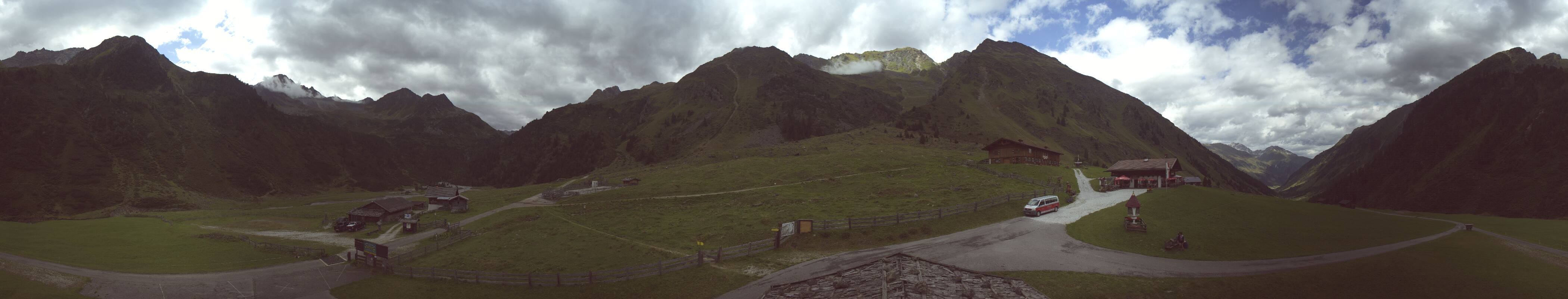 Archiv Foto Webcam Oberiss Alm im Stubaier Oberbergtal