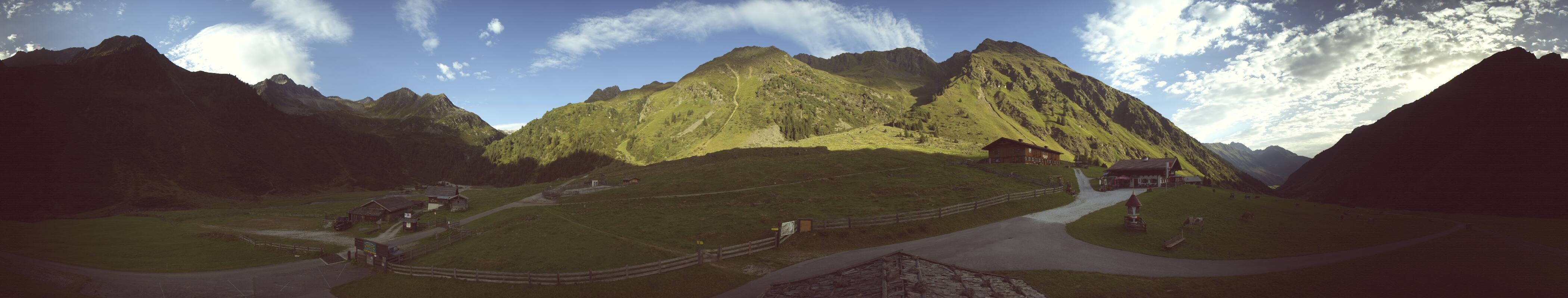 Archiv Foto Webcam Oberiss Alm im Stubaier Oberbergtal