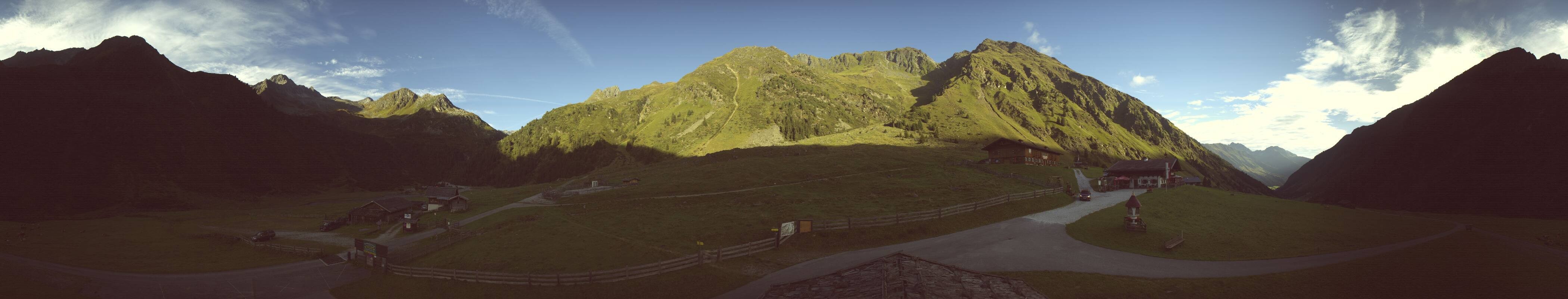 Archived image Webcam Stubai Oberberg valley - Oberiss Alm