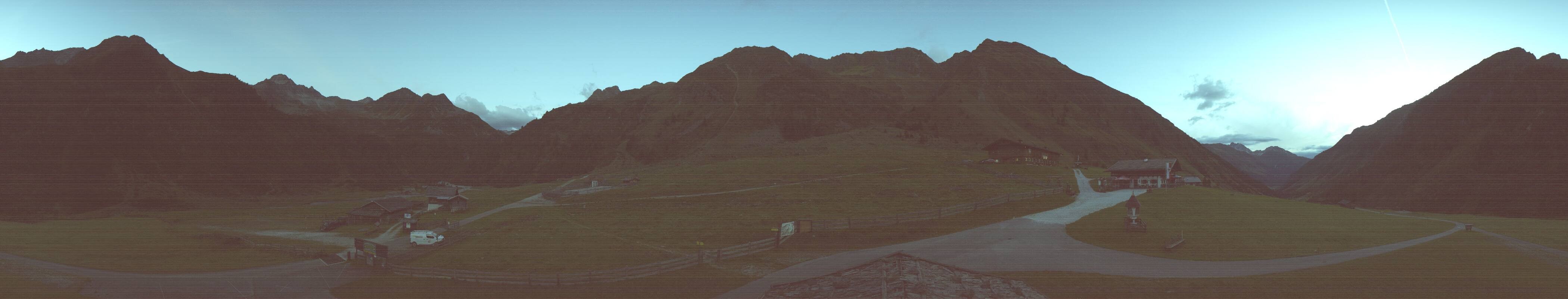 Archiv Foto Webcam Oberiss Alm im Stubaier Oberbergtal