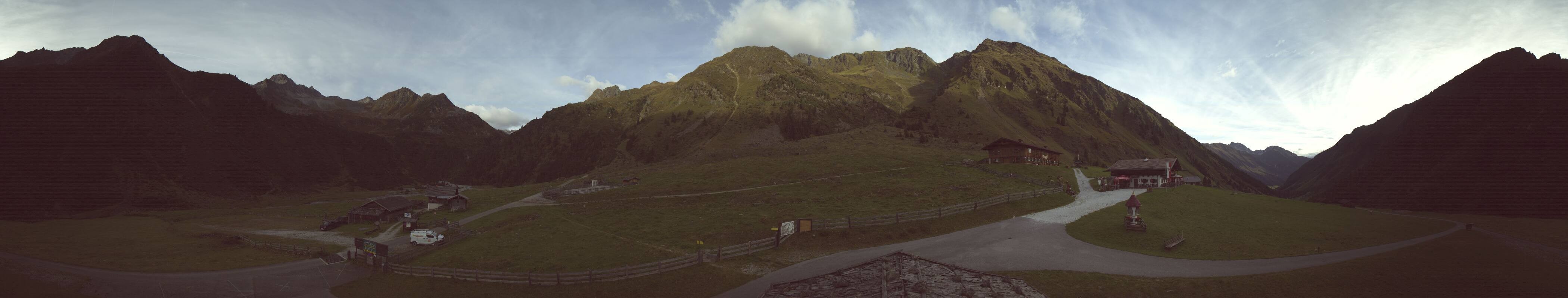 Archiv Foto Webcam Oberiss Alm im Stubaier Oberbergtal