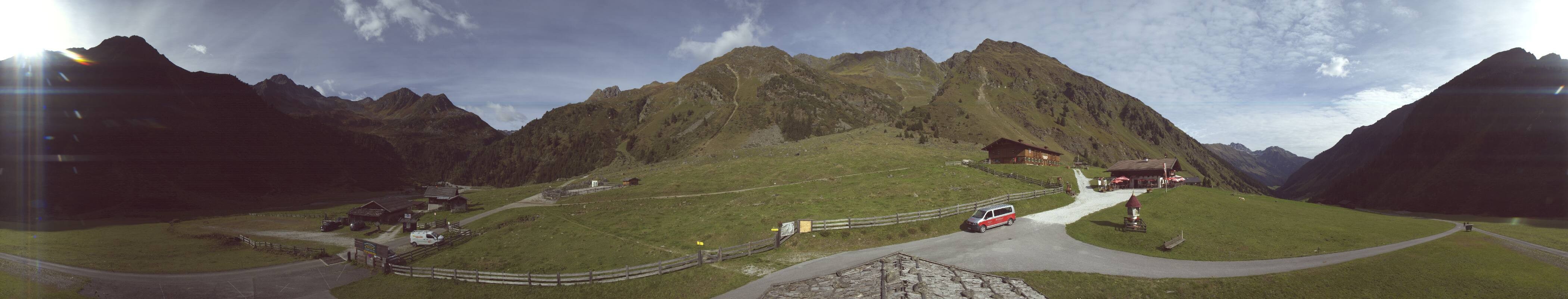 Archived image Webcam Stubai Oberberg valley - Oberiss Alm