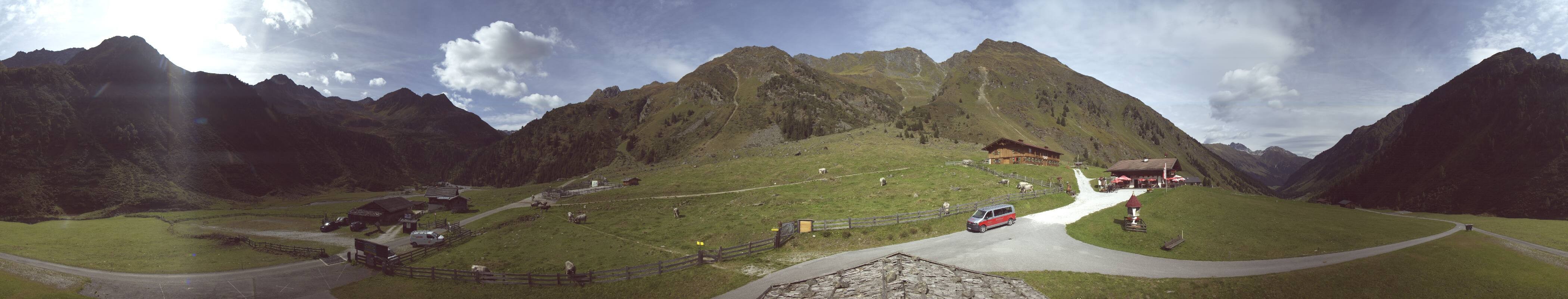 Archived image Webcam Stubai Oberberg valley - Oberiss Alm