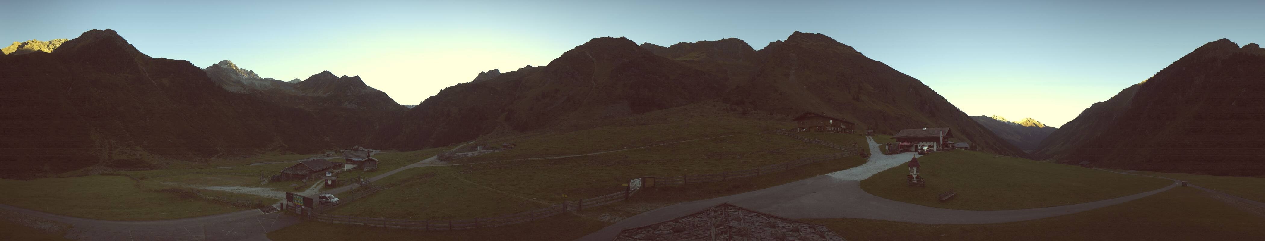 Archiv Foto Webcam Oberiss Alm im Stubaier Oberbergtal