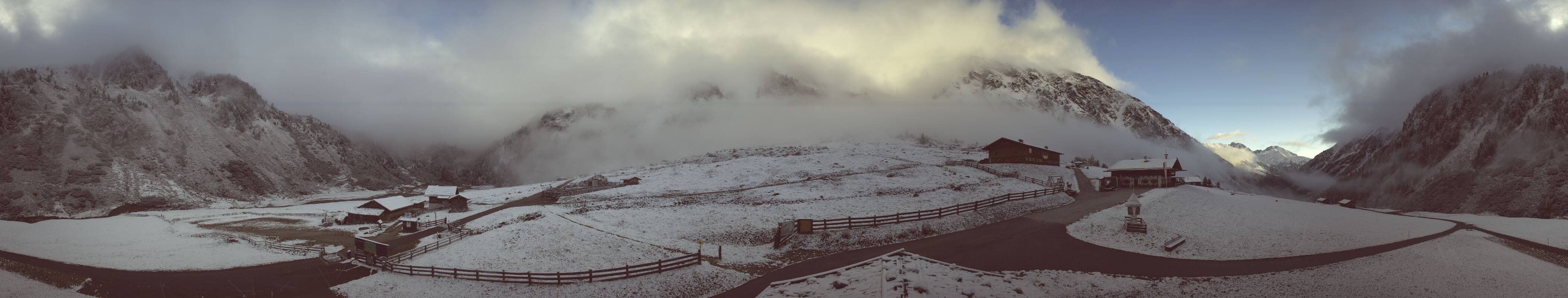 Archived image Webcam Stubai Oberberg valley - Oberiss Alm
