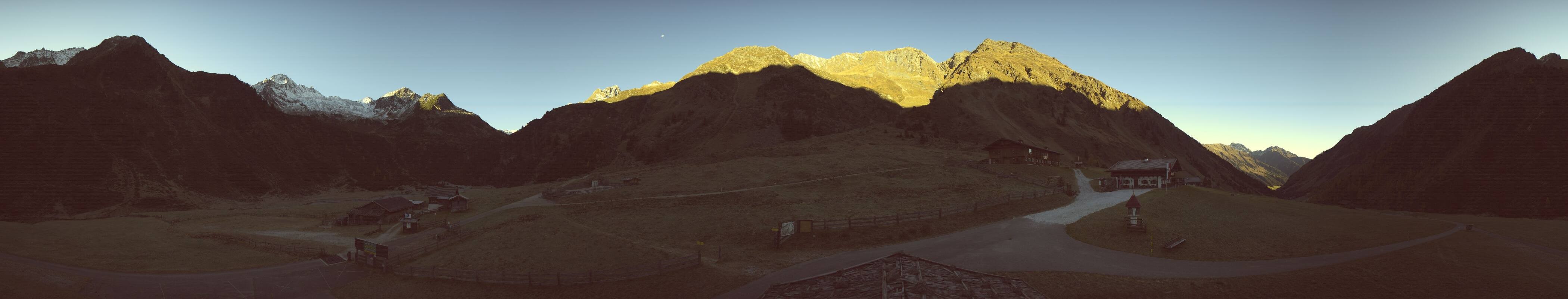 Archived image Webcam Stubai Oberberg valley - Oberiss Alm