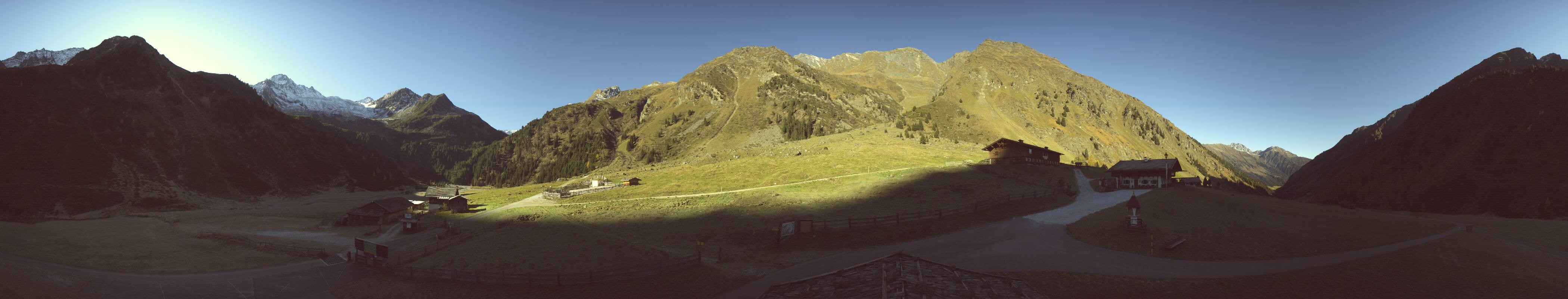 Archived image Webcam Stubai Oberberg valley - Oberiss Alm