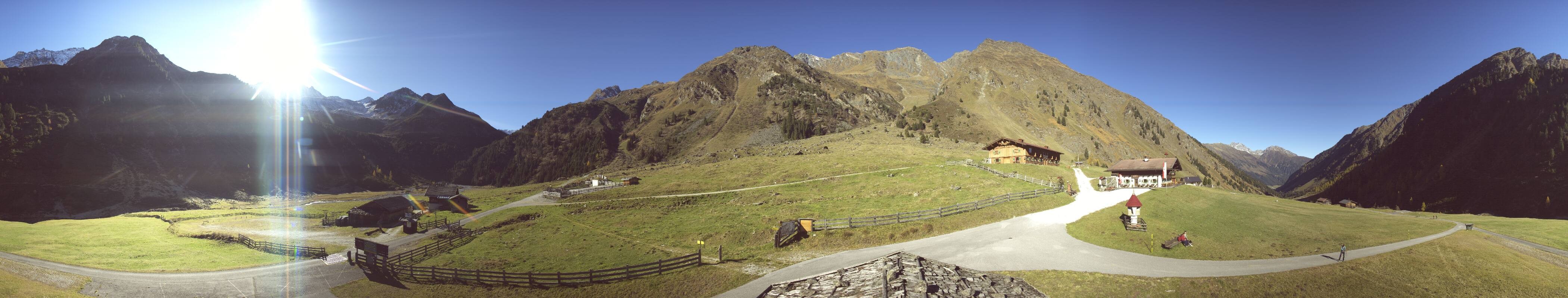 Archived image Webcam Stubai Oberberg valley - Oberiss Alm