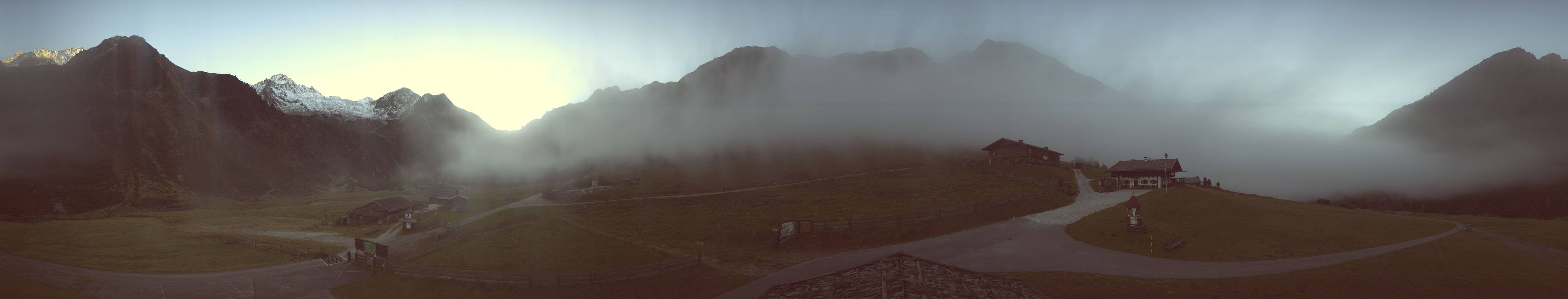 Archived image Webcam Stubai Oberberg valley - Oberiss Alm