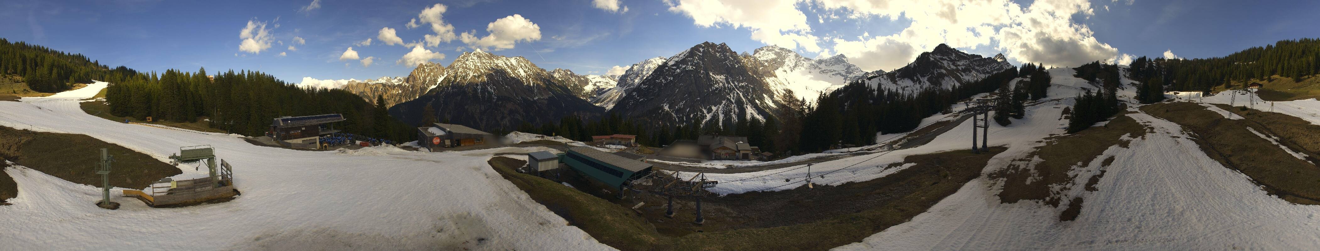 Archived image Webcam Brandnertal Valley - Top Station Palüd