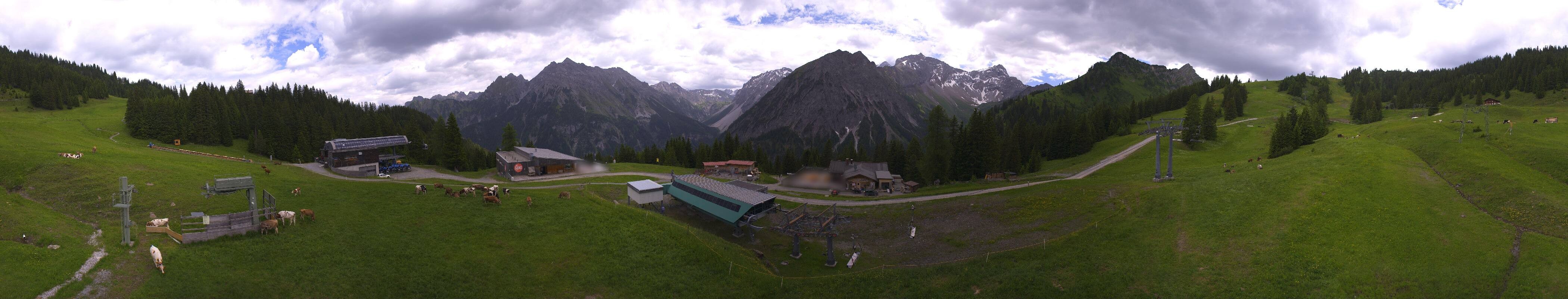 Archived image Webcam Brandnertal Valley - Top Station Palüd