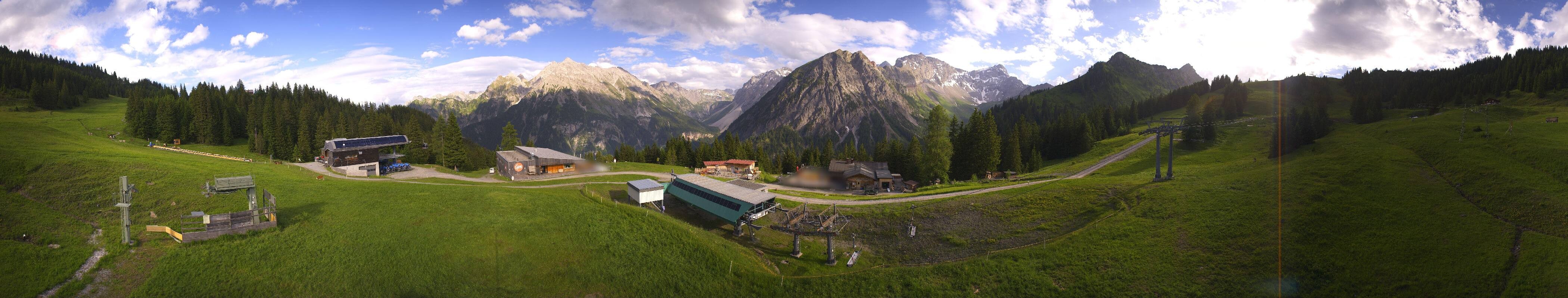 Archived image Webcam Brandnertal Valley - Top Station Palüd