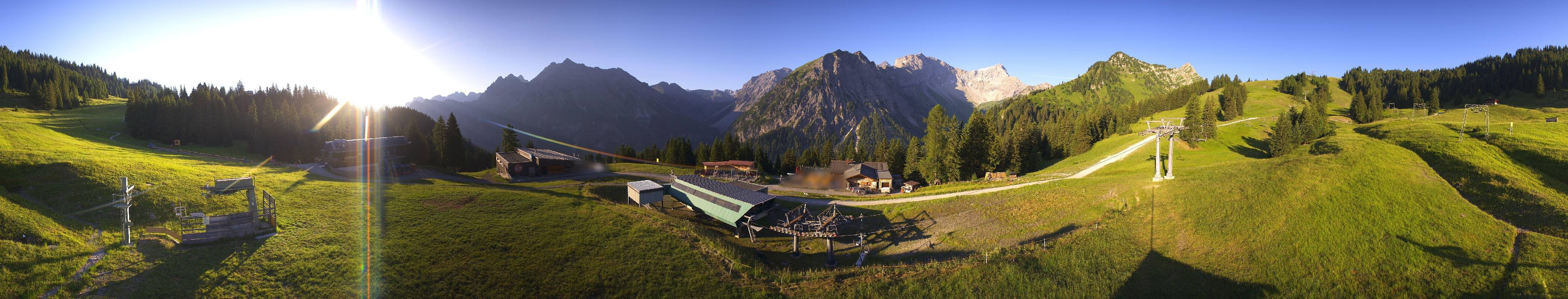 Archived image Webcam Brandnertal Valley - Top Station Palüd