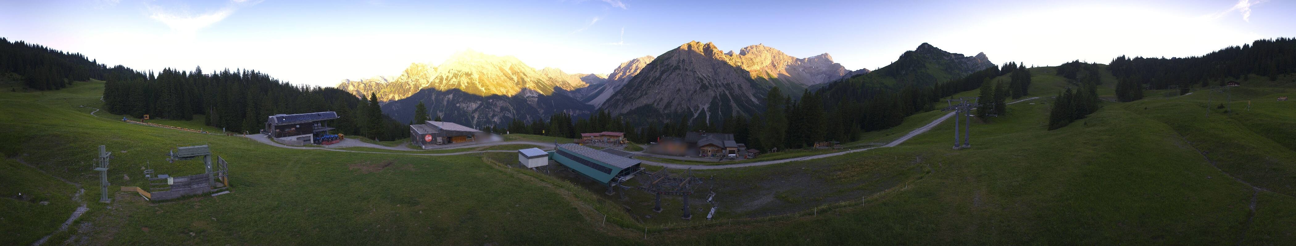 Archived image Webcam Brandnertal Valley - Top Station Palüd