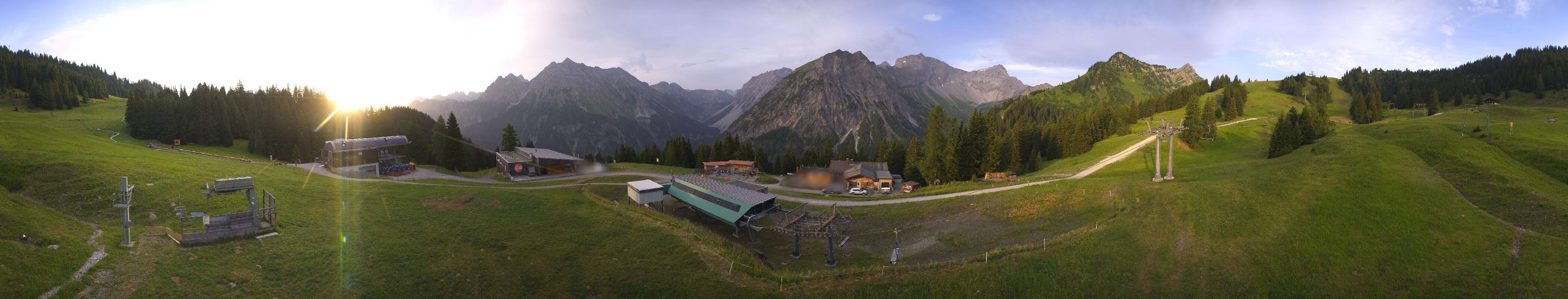 Archived image Webcam Brandnertal Valley - Top Station Palüd