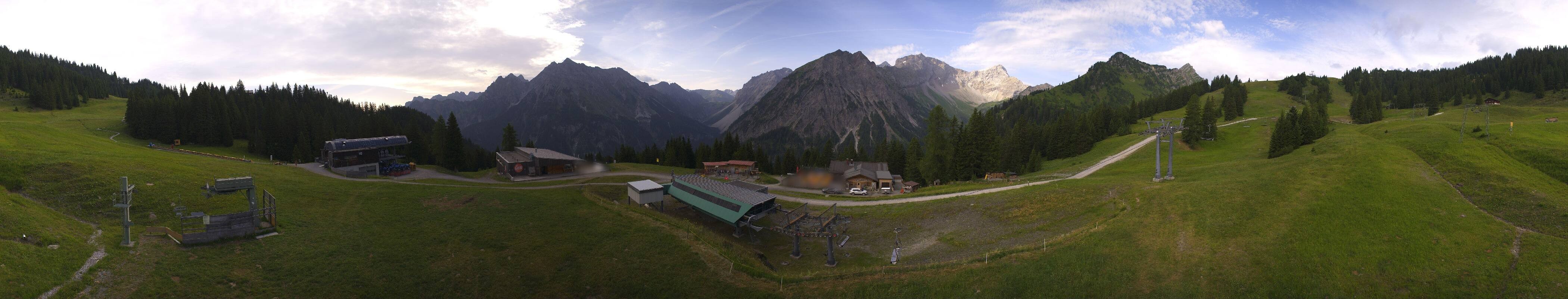 Archived image Webcam Brandnertal Valley - Top Station Palüd