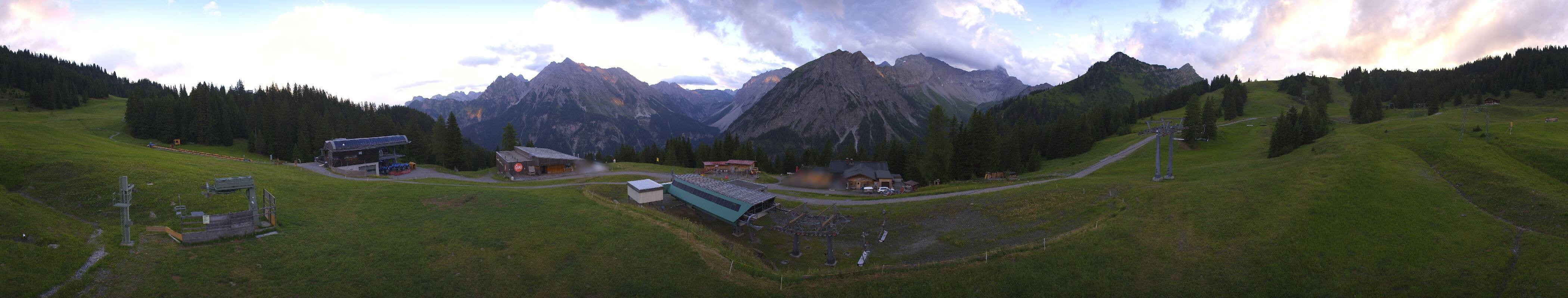 Archived image Webcam Brandnertal Valley - Top Station Palüd