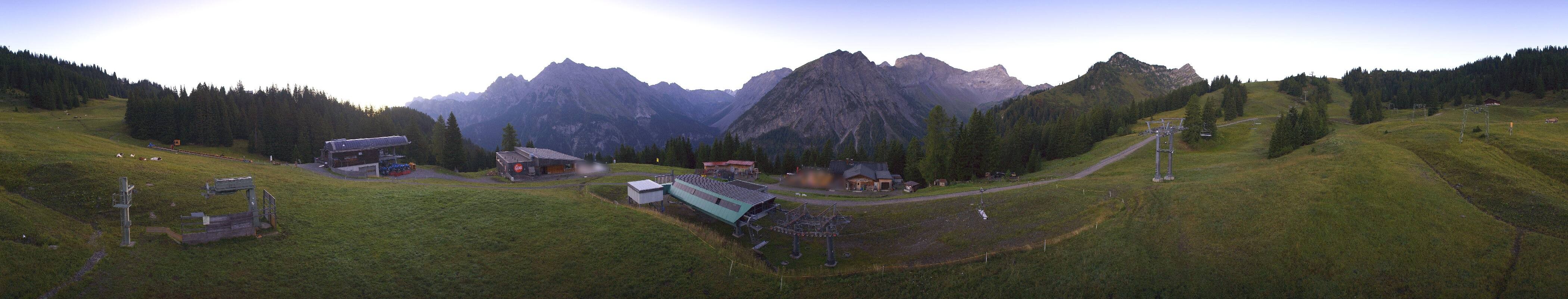 Archived image Webcam Brandnertal Valley - Top Station Palüd