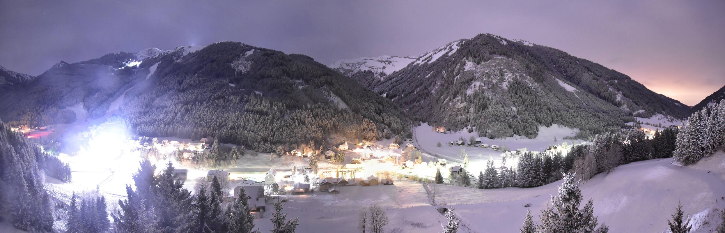 Archiv Foto Webcam Donnersbachwald - Blick zur Riesneralm