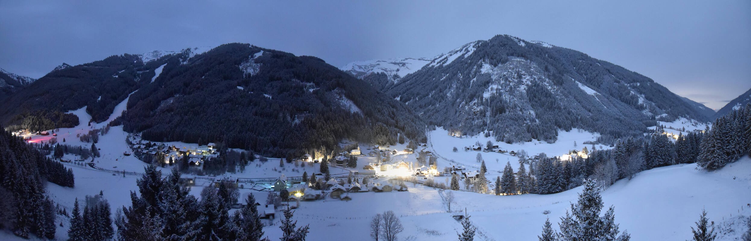 Archiv Foto Webcam Donnersbachwald - Blick zur Riesneralm