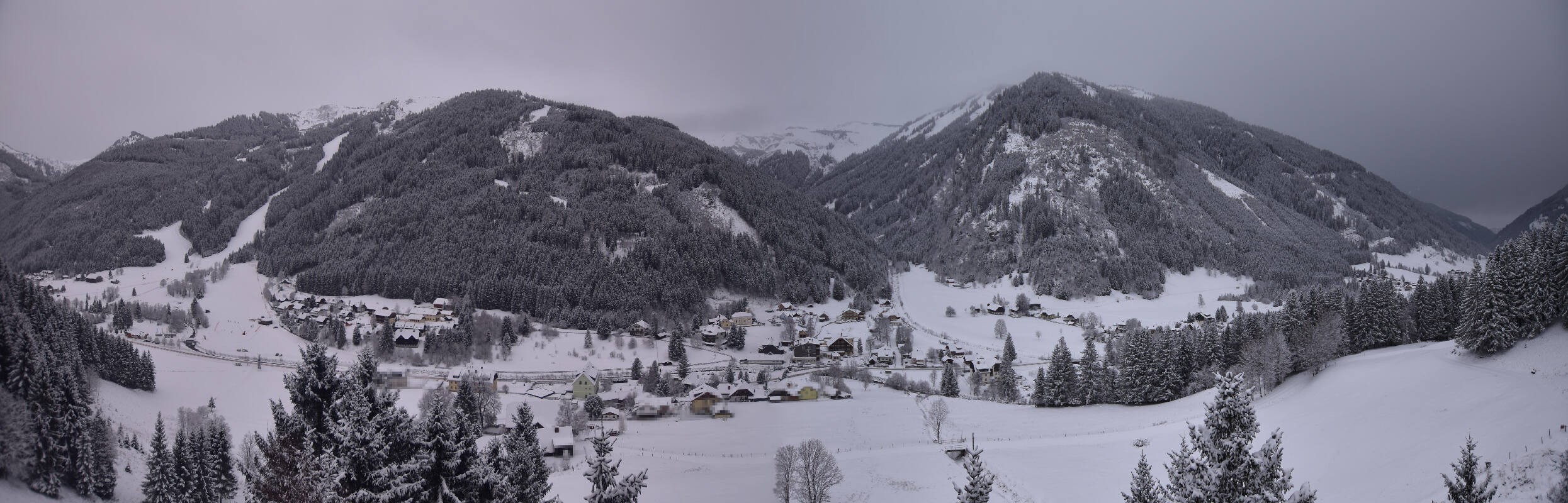 Archiv Foto Webcam Donnersbachwald - Blick zur Riesneralm